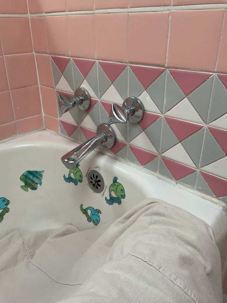 cabrillo plumbing heating air san francisco san mateo oakland ca plumber drain cleaning water heater repair vintage bathroom pink gray tile bathtub 489fa434 7834 4665 bc4e 9bd9c8e8d1e3